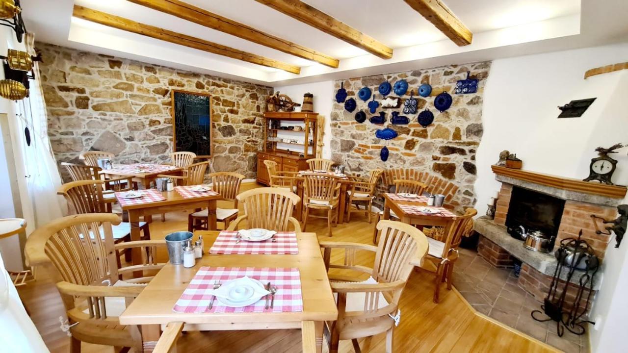 Penzion Valkoun-Lilienfeld KLV Exterior foto